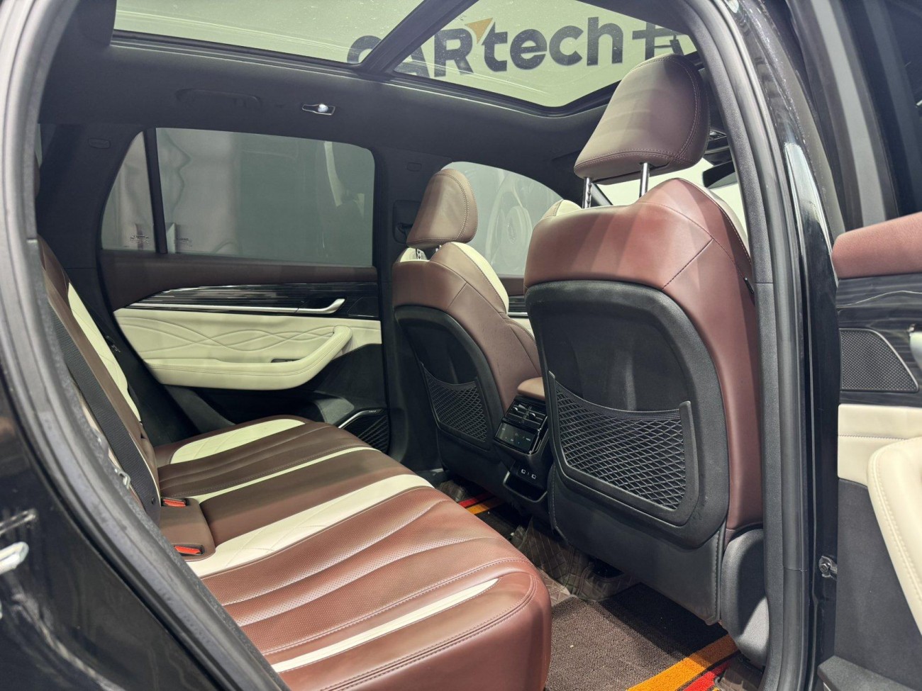 Geely Xingyue L 2023