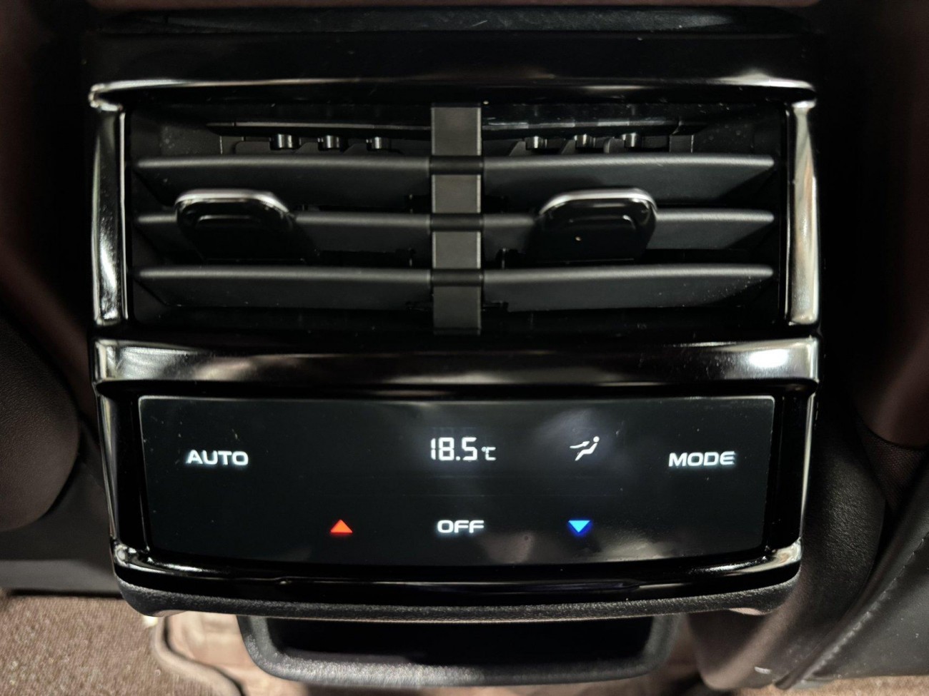 Geely Xingyue L 2023