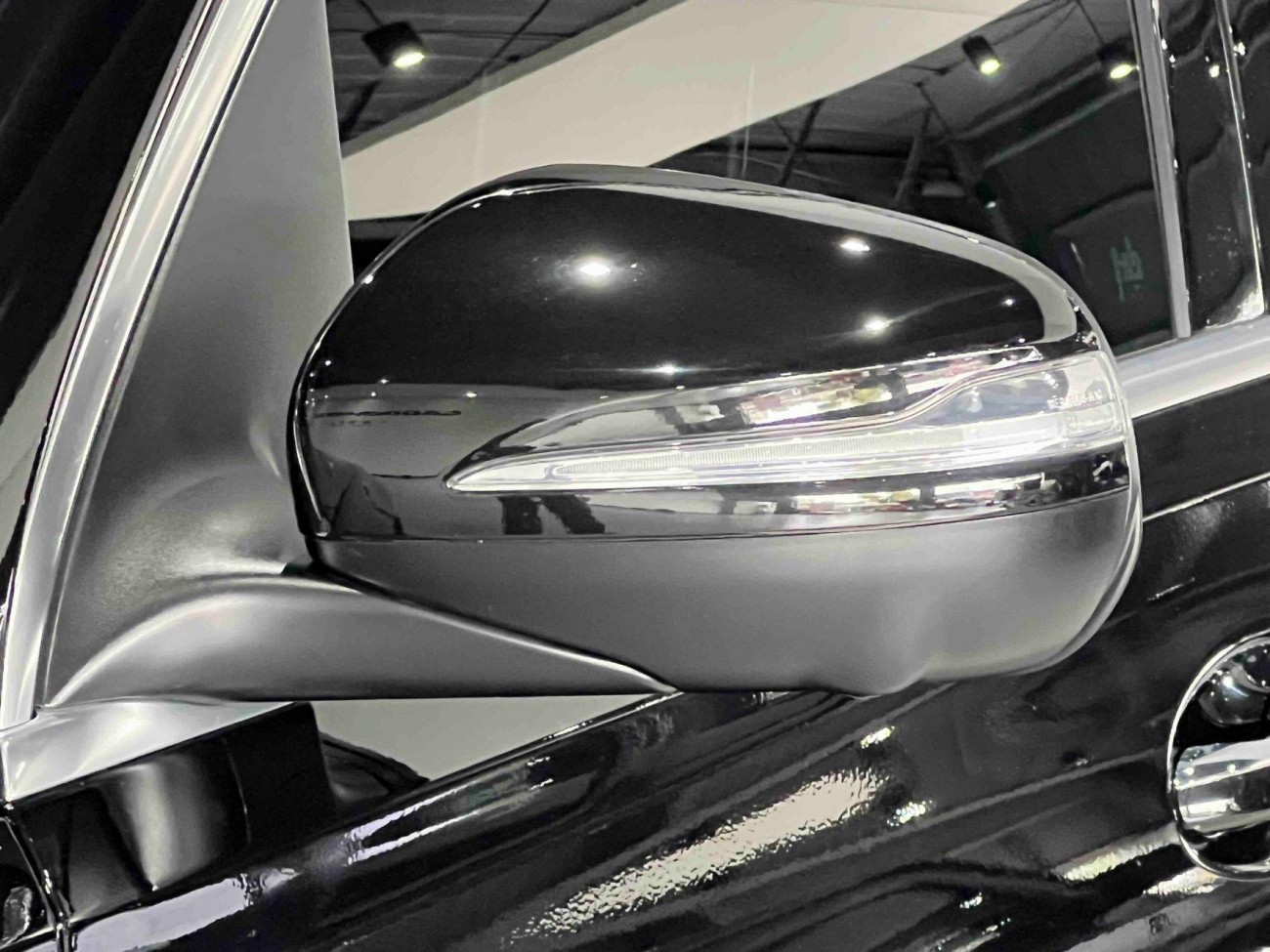 Mercedes-Benz GLS 450 4MATIC 2023