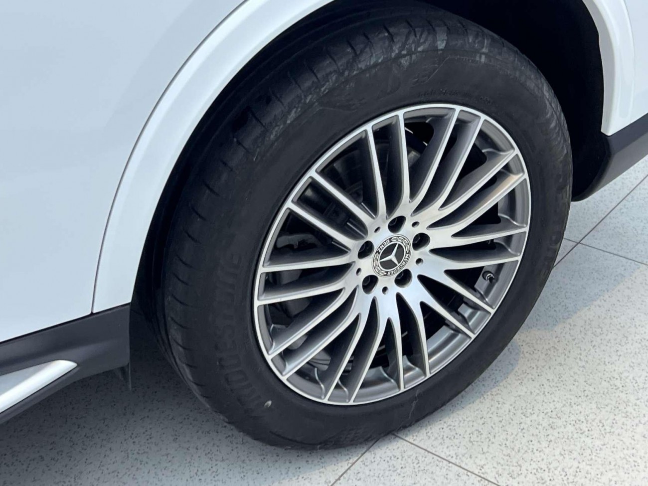 Mercedes-Benz GLC 300 L 2023