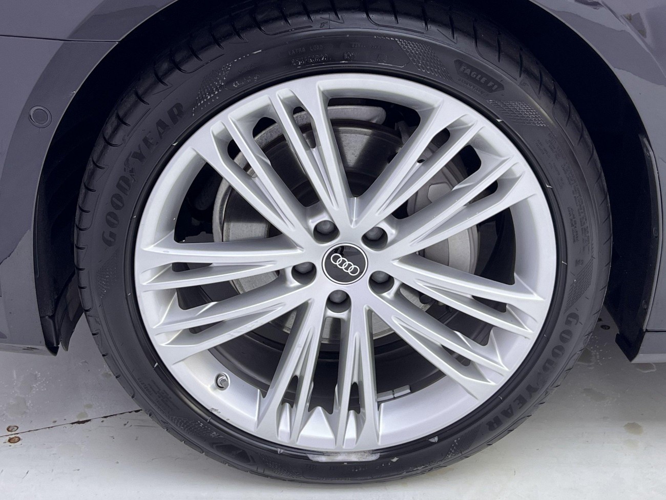 Audi A7L 45 TFSI 2024