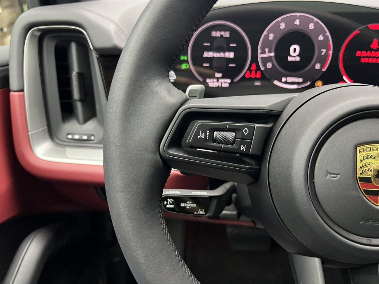 Porsche Cayenne 2024