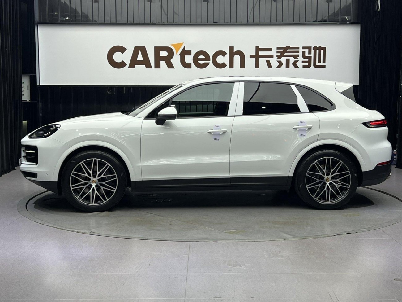 Porsche Cayenne 2024