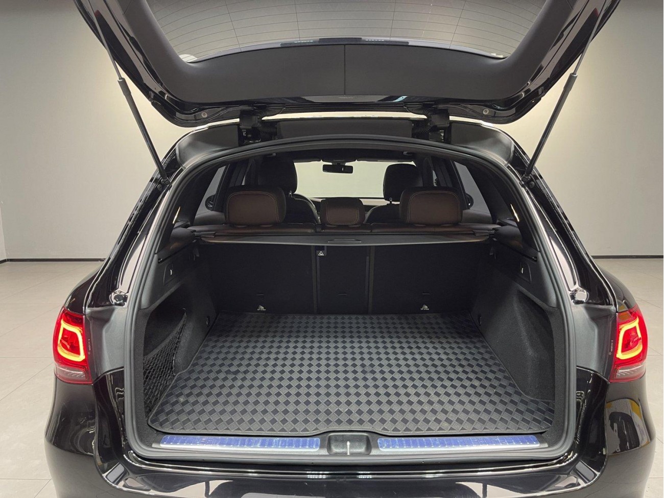 Mercedes-Benz GLC 260 L 2022