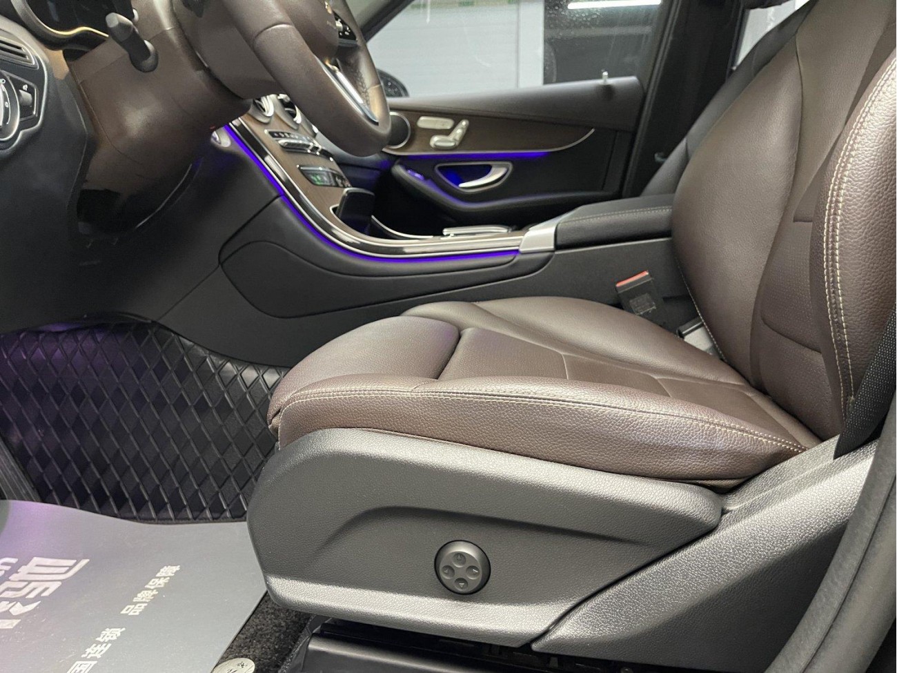Mercedes-Benz GLC 260 L 2022