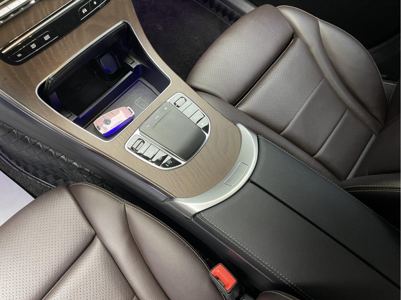 Mercedes-Benz GLC 260 L 2022
