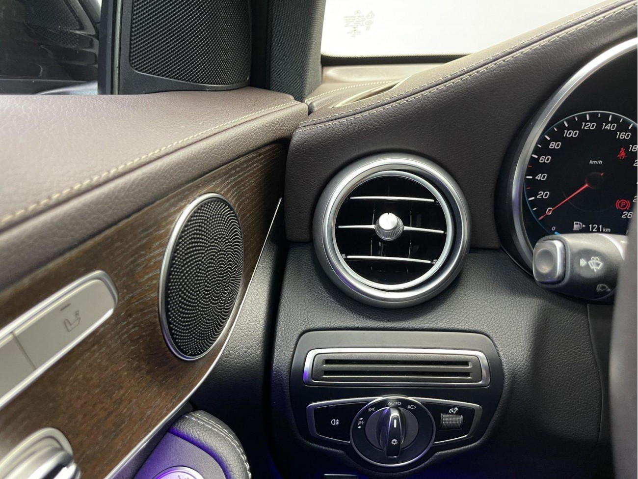 Mercedes-Benz GLC 260 L 2022