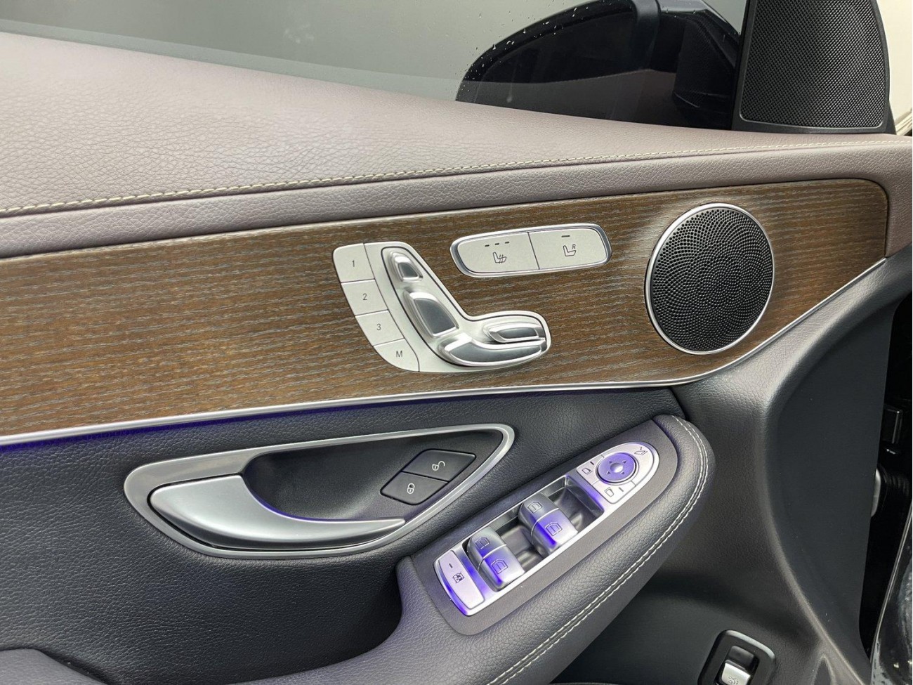 Mercedes-Benz GLC 260 L 2022