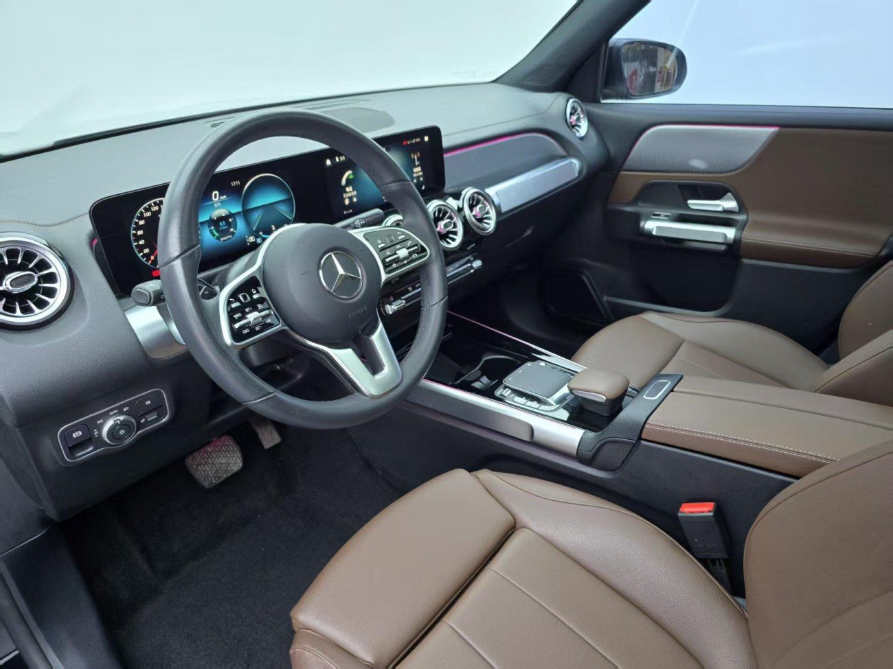 Mercedes-Benz GLB 2023