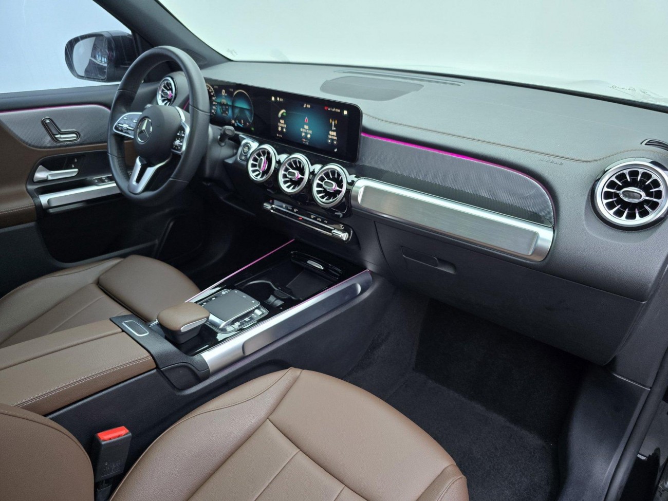 Mercedes-Benz GLB 2023