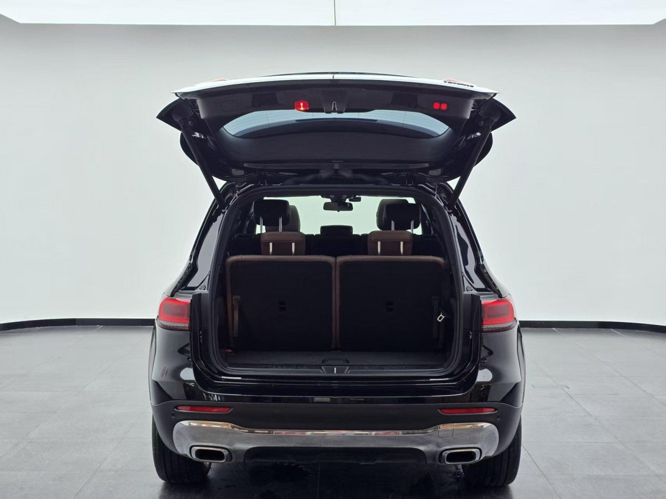 Mercedes-Benz GLB 2023