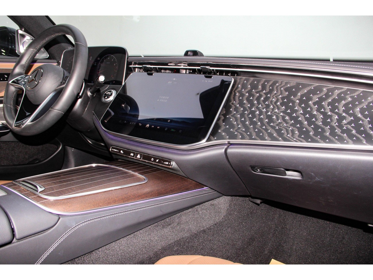 Mercedes-Benz E 300 L 2024