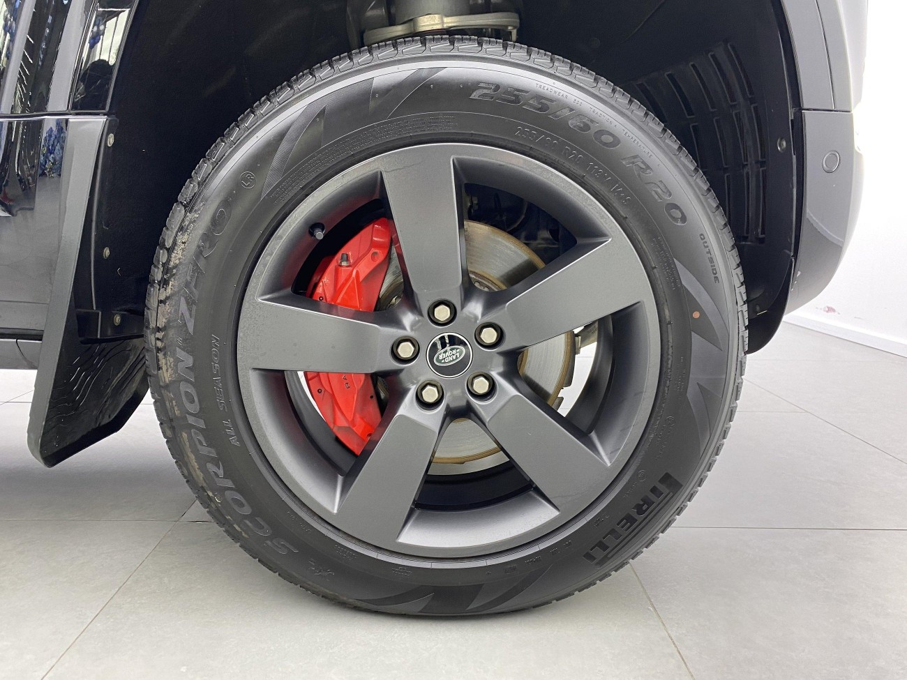 Land Rover Defender 2021