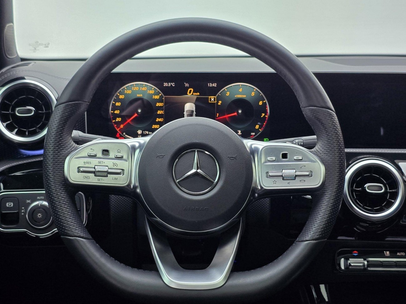 Mercedes-Benz A 200 L 2019