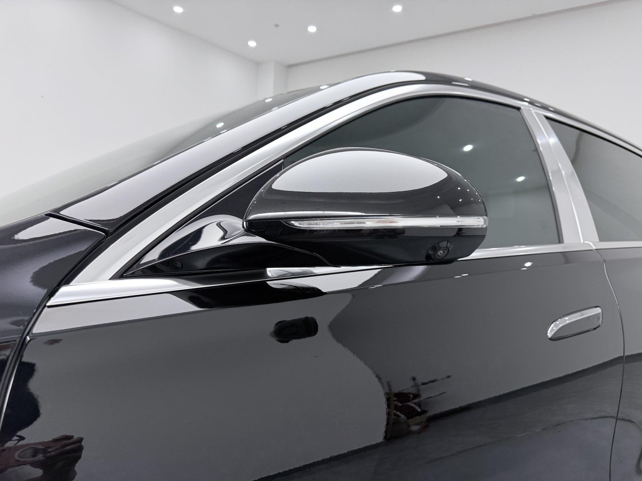 Mercedes-Benz S 480 4MATIC 2025