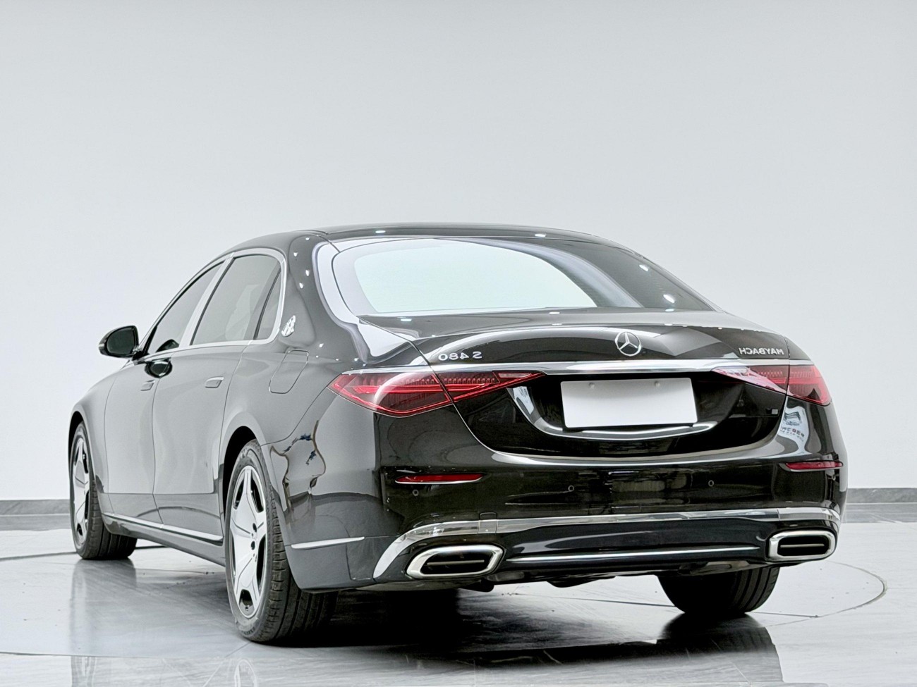 Mercedes-Benz S 480 4MATIC 2025