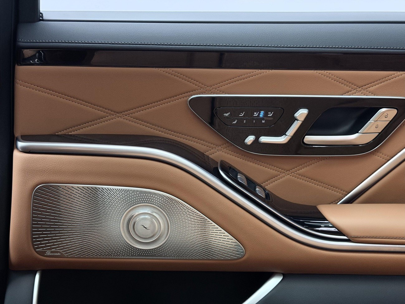 Mercedes-Benz S 480 4MATIC 2025