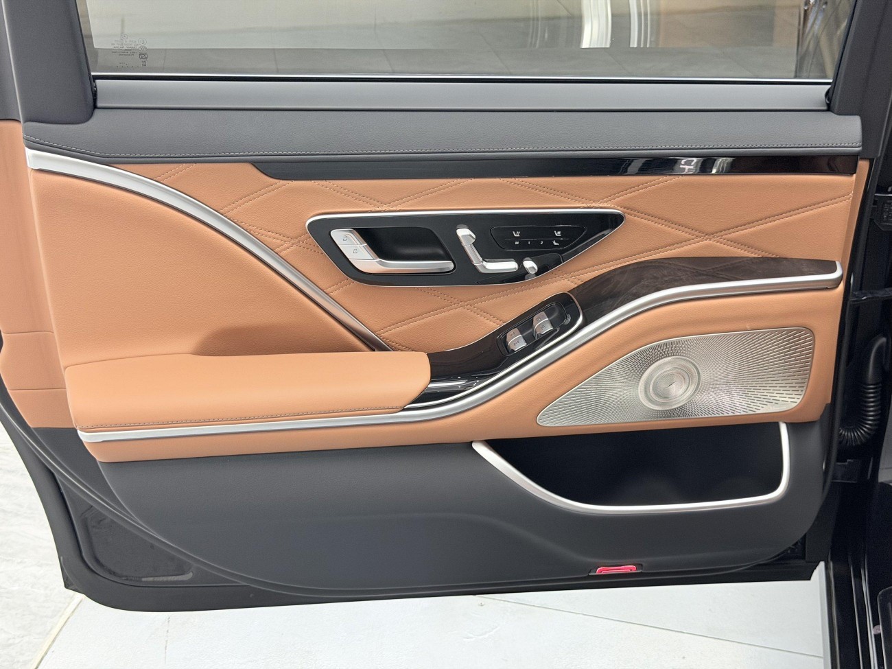 Mercedes-Benz S 480 4MATIC 2025