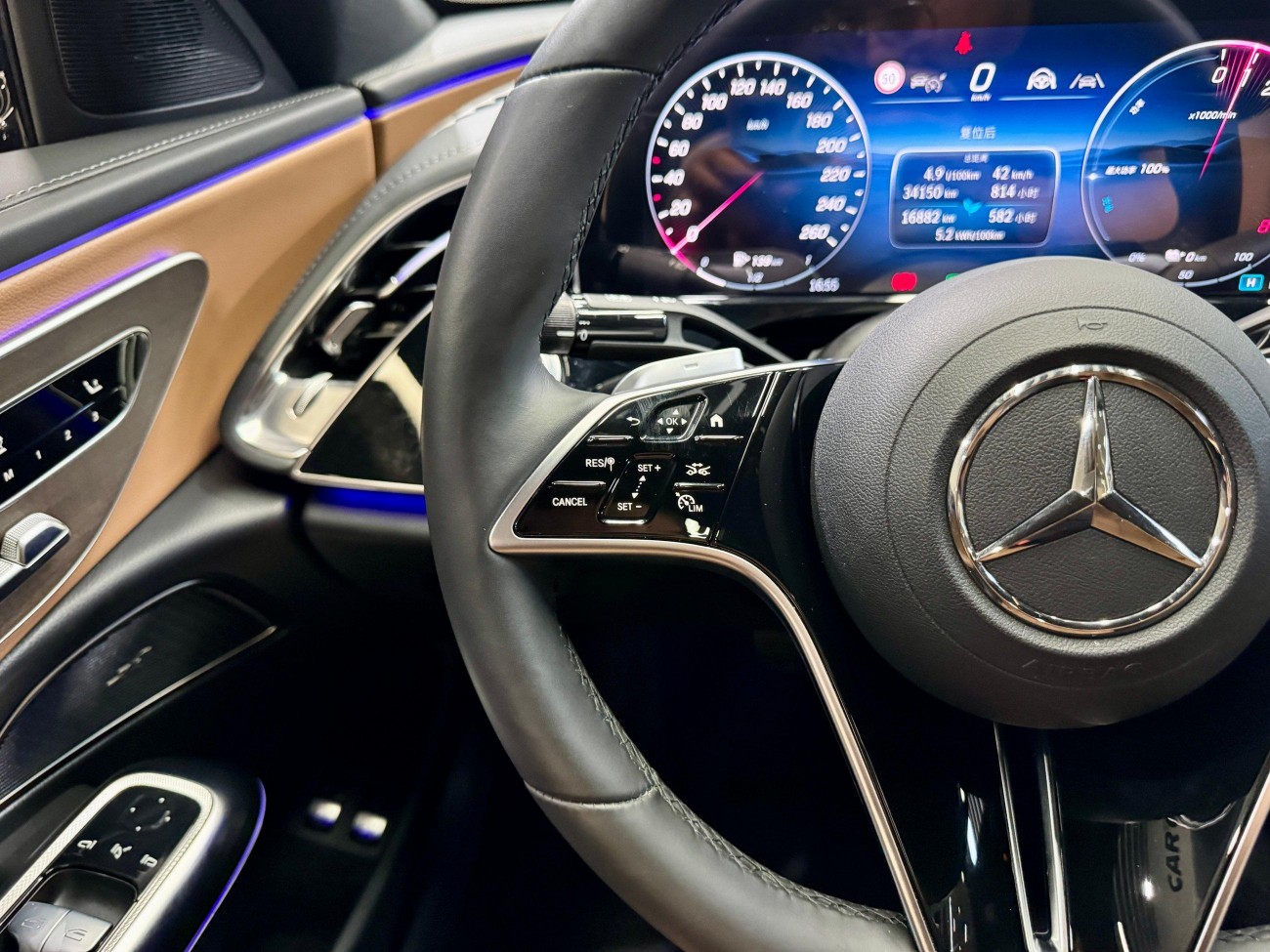 Mercedes-Benz E 350 e 2024