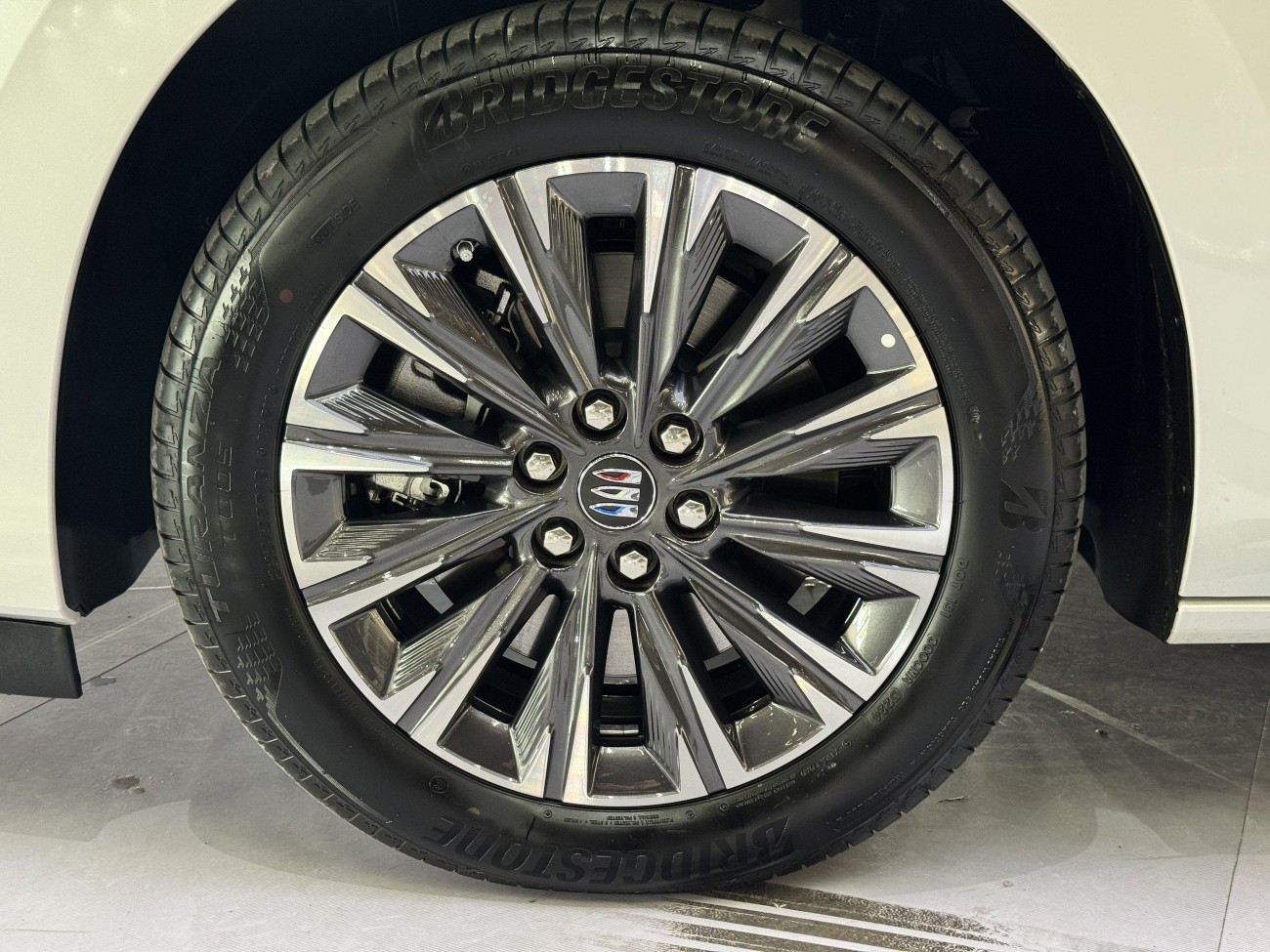 Buick GL8 2025