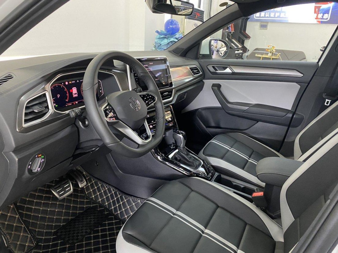 Volkswagen T-ROC 2025