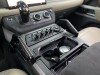 Land Rover Defender 2021
