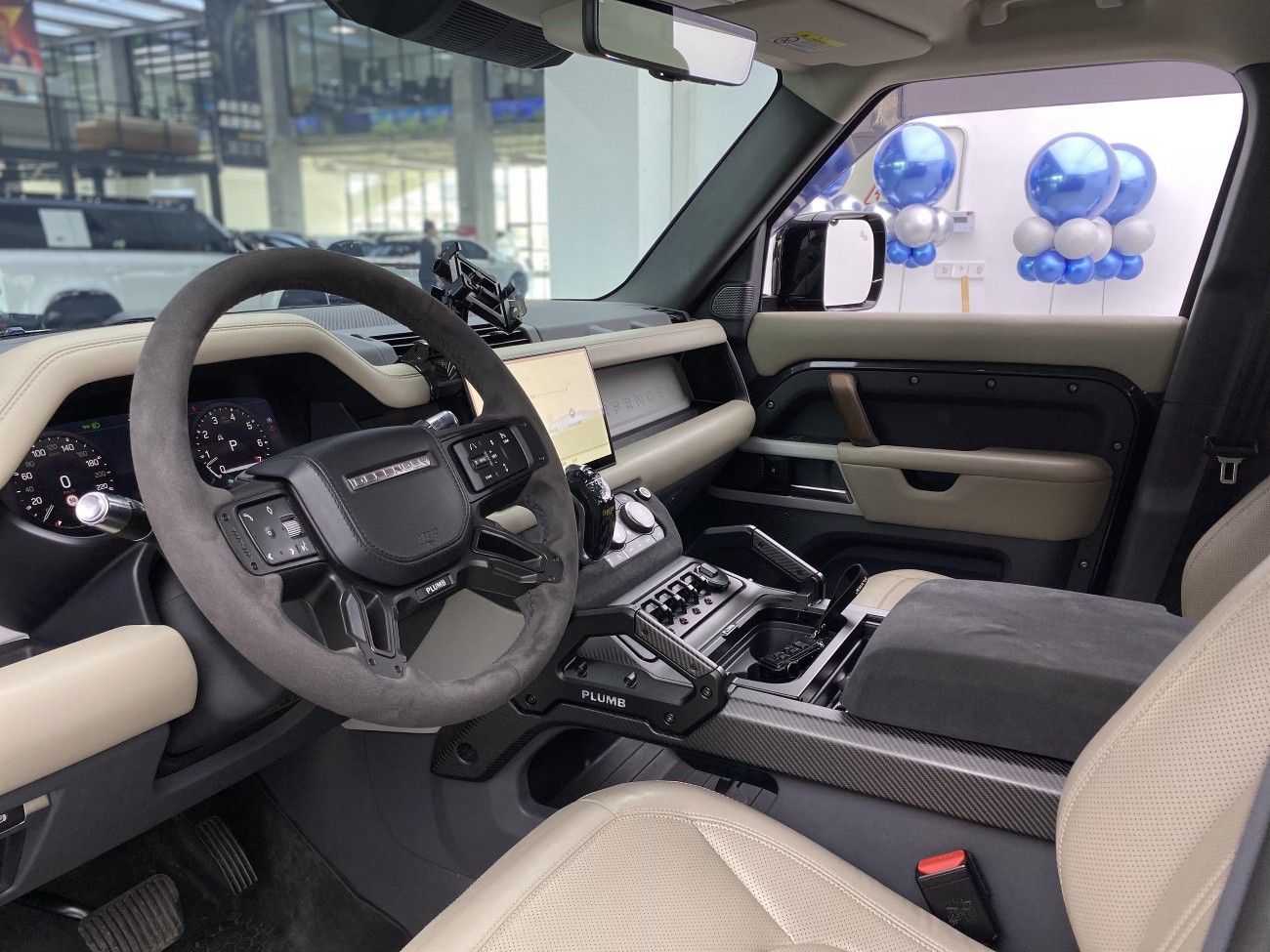 Land Rover Defender 2021