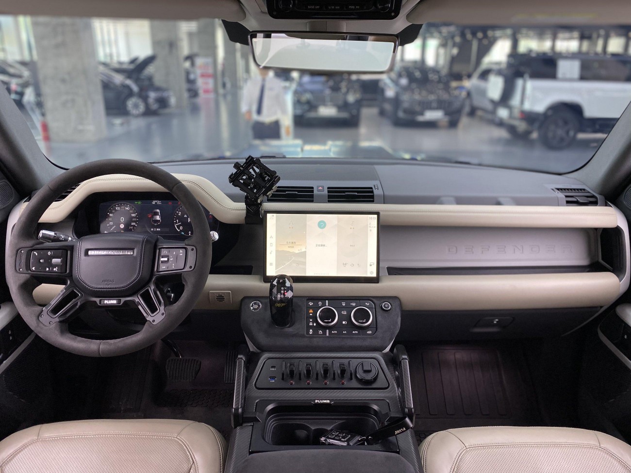 Land Rover Defender 2021