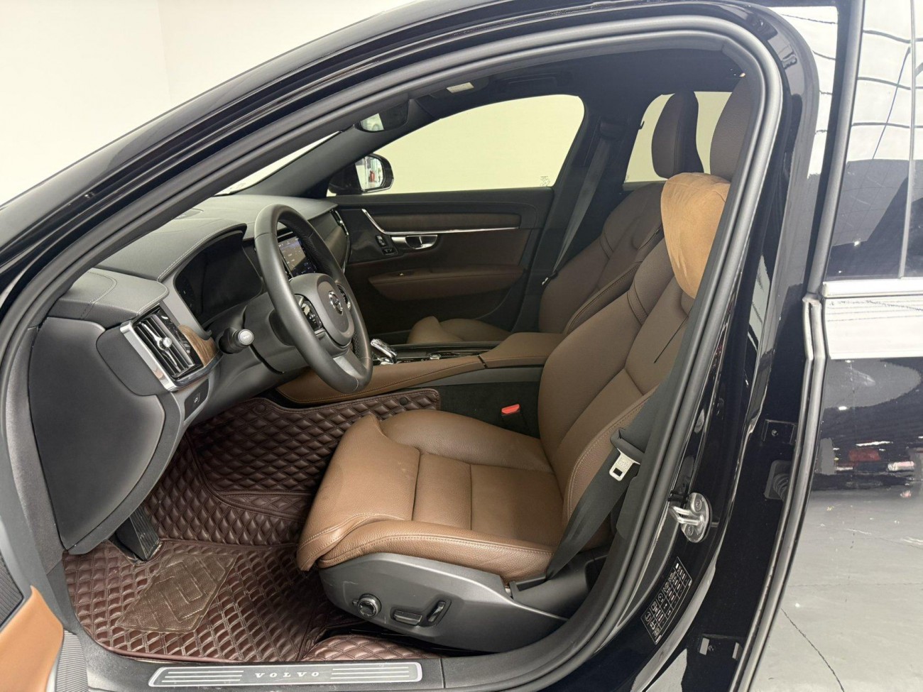 Volvo S90 2023
