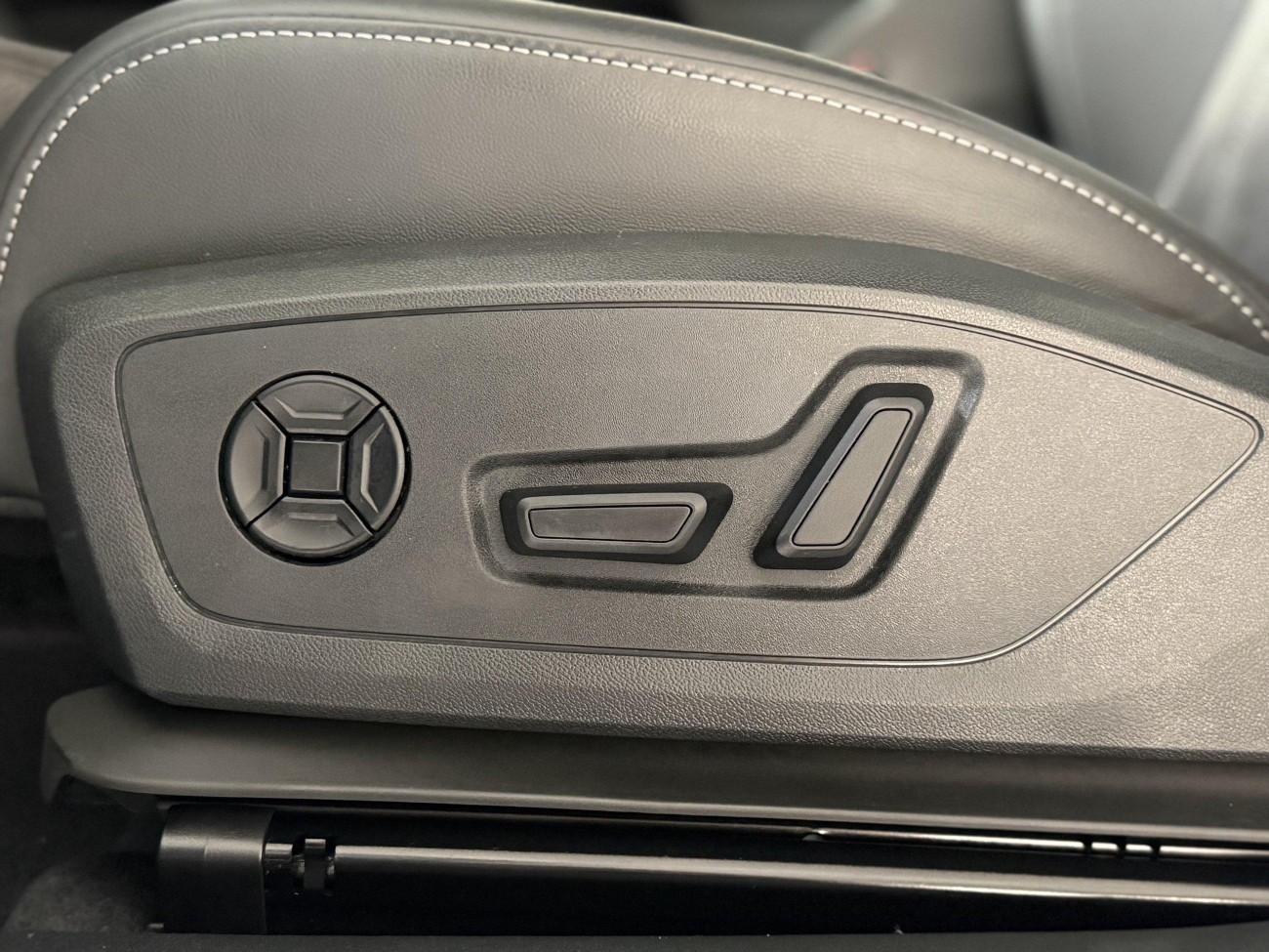 Audi Q4 e-tron 2023