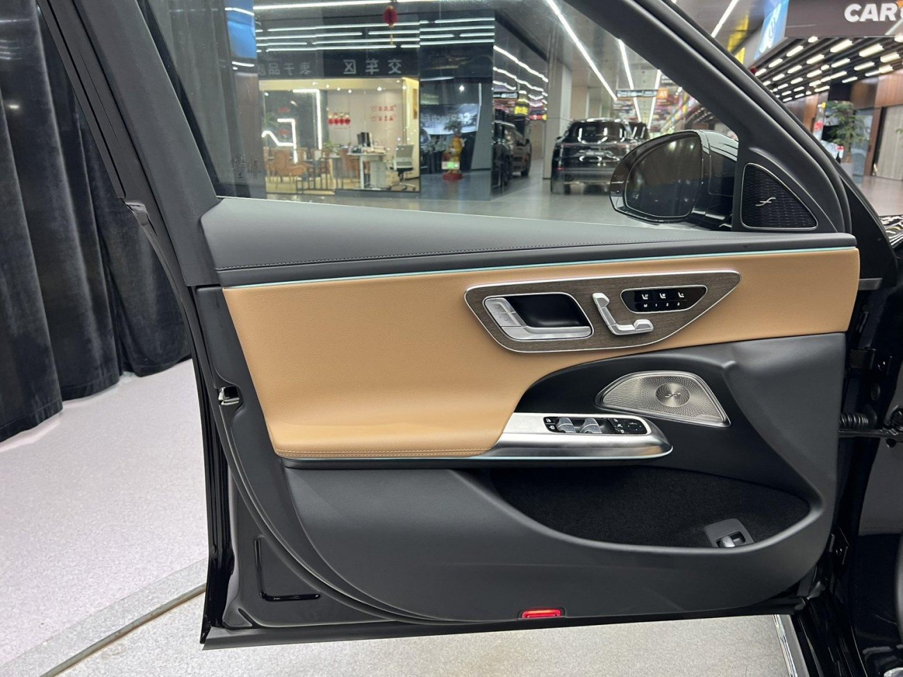 Mercedes-Benz E 300 L 2024