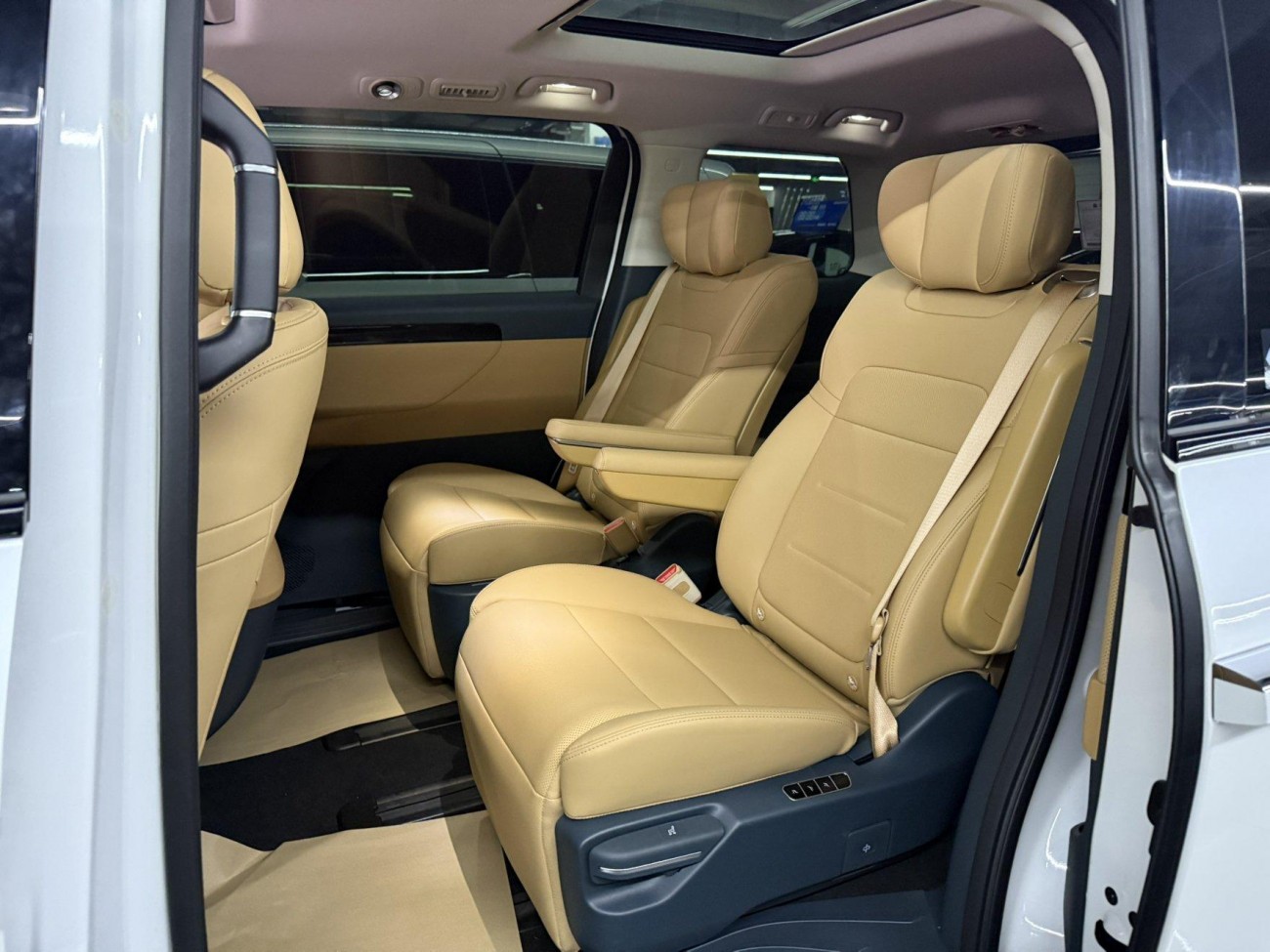 Trumpchi E8 2025