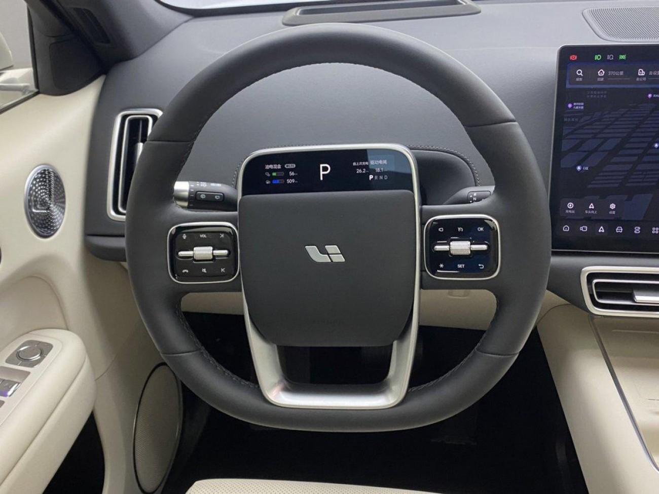 Li Auto L6 2025