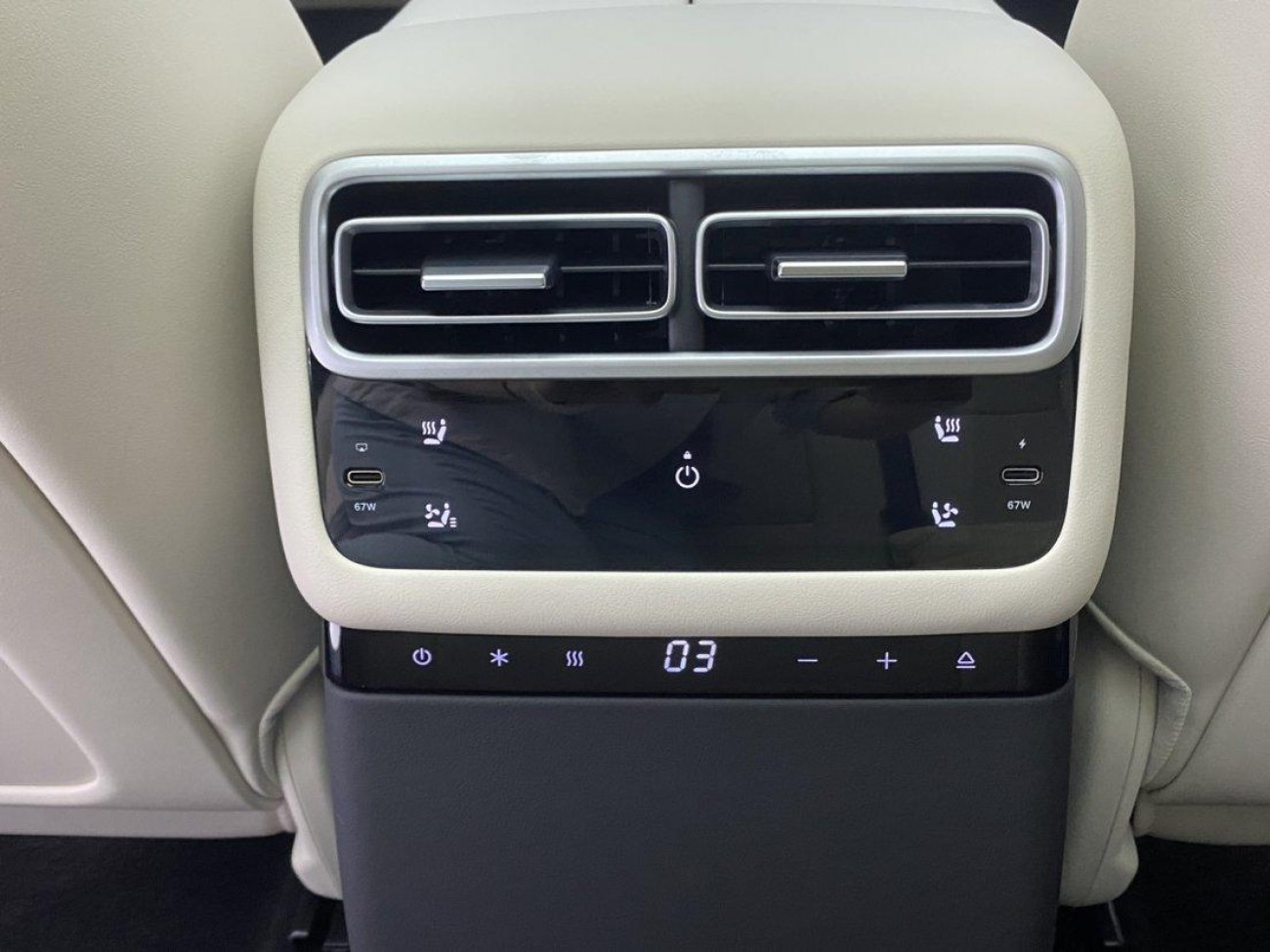 Li Auto L6 2025