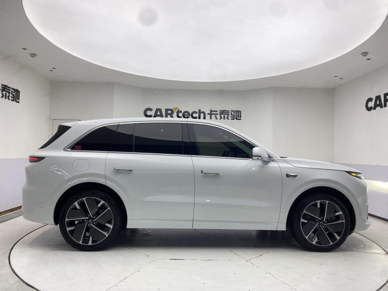 Li Auto L6 2025