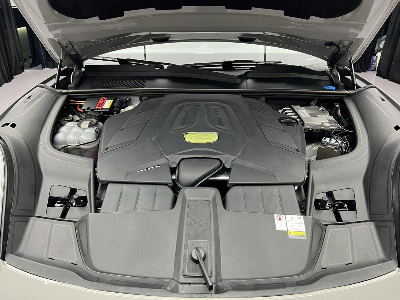 Porsche Cayenne 2022