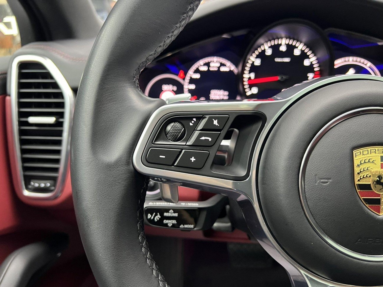 Porsche Cayenne 2022