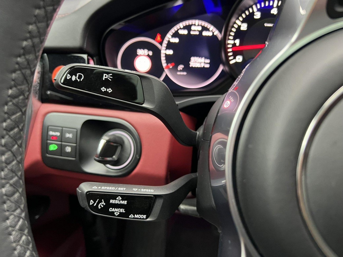Porsche Cayenne 2022