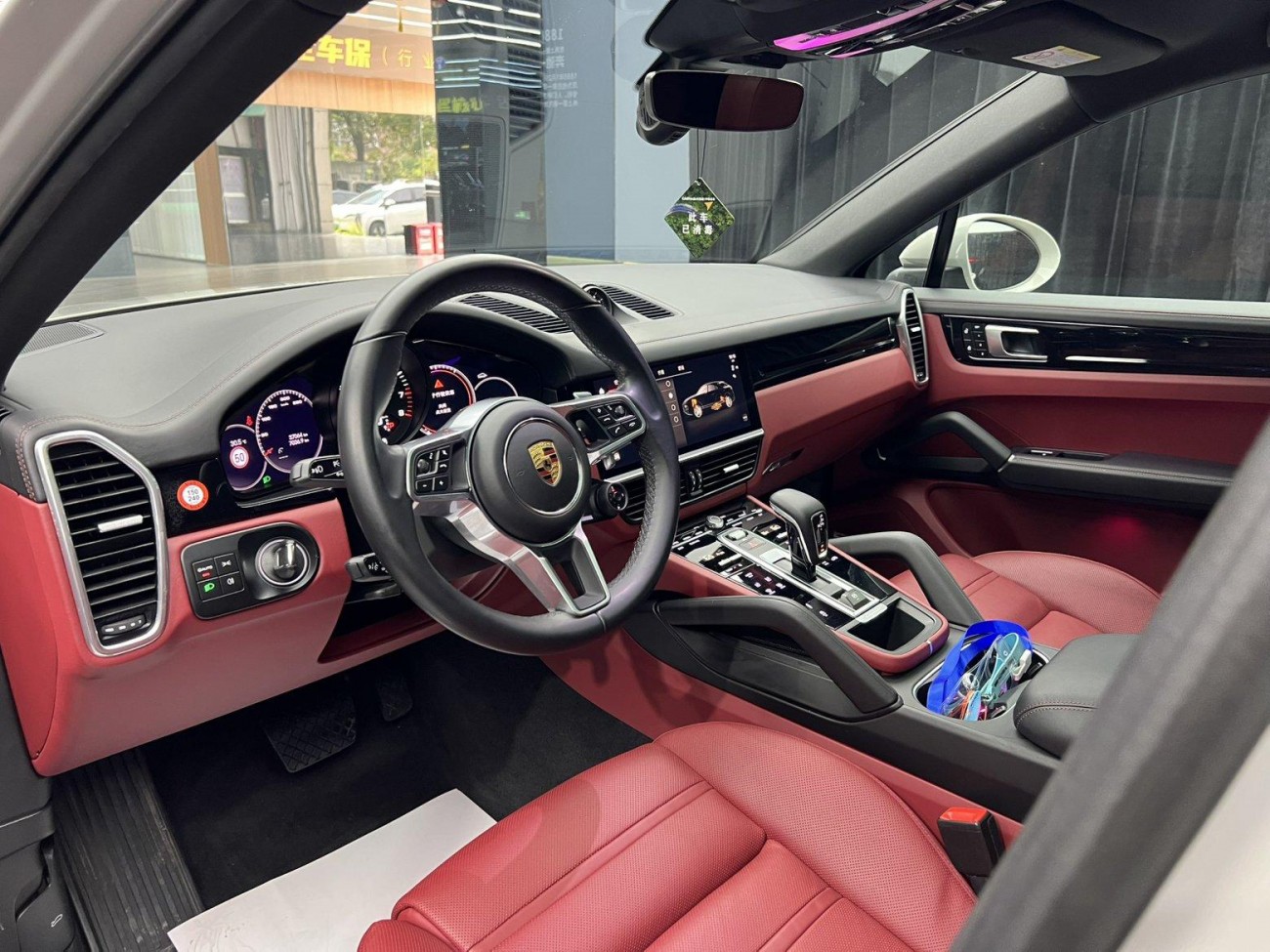 Porsche Cayenne 2022