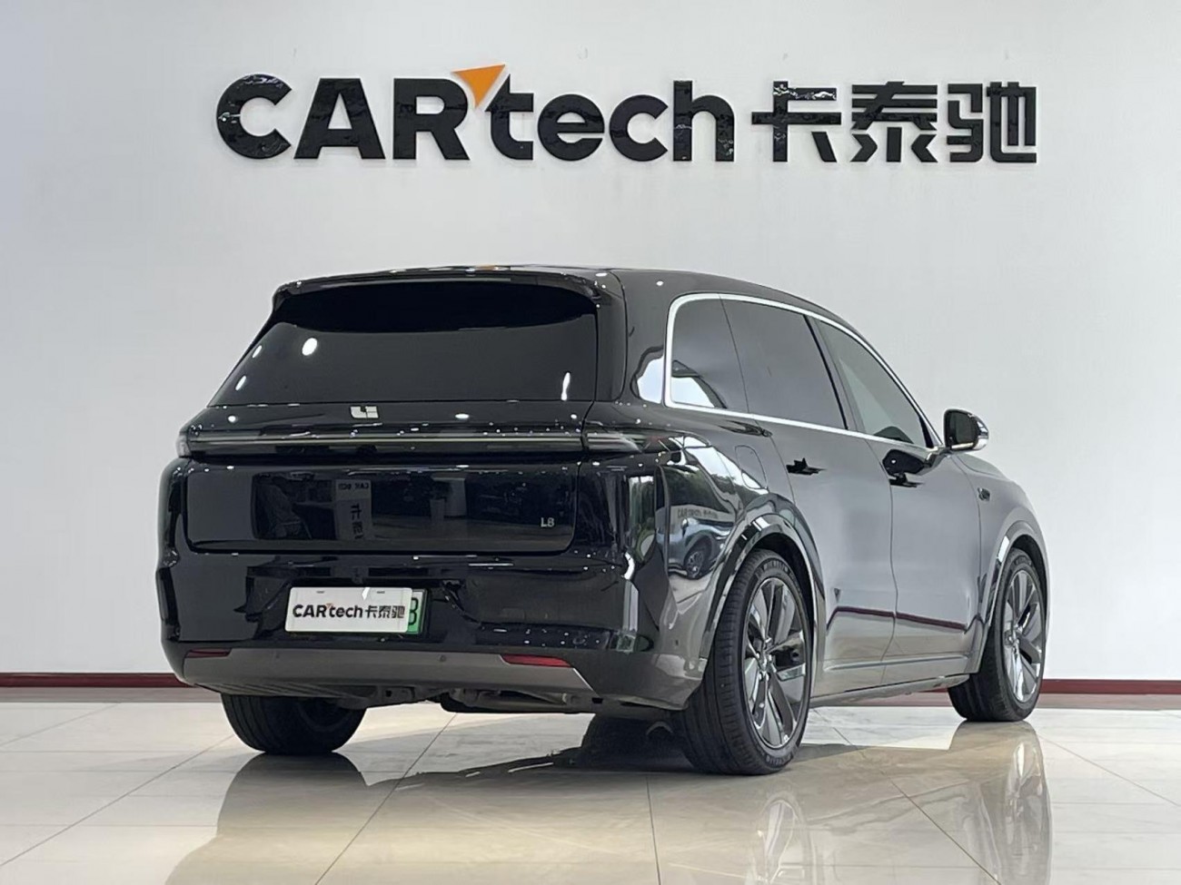Li Auto L8 2025