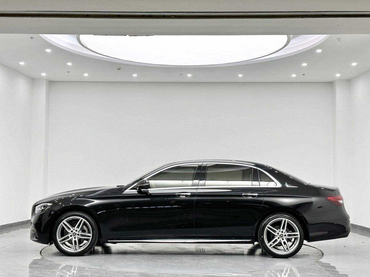 Mercedes-Benz E 300 L 2022