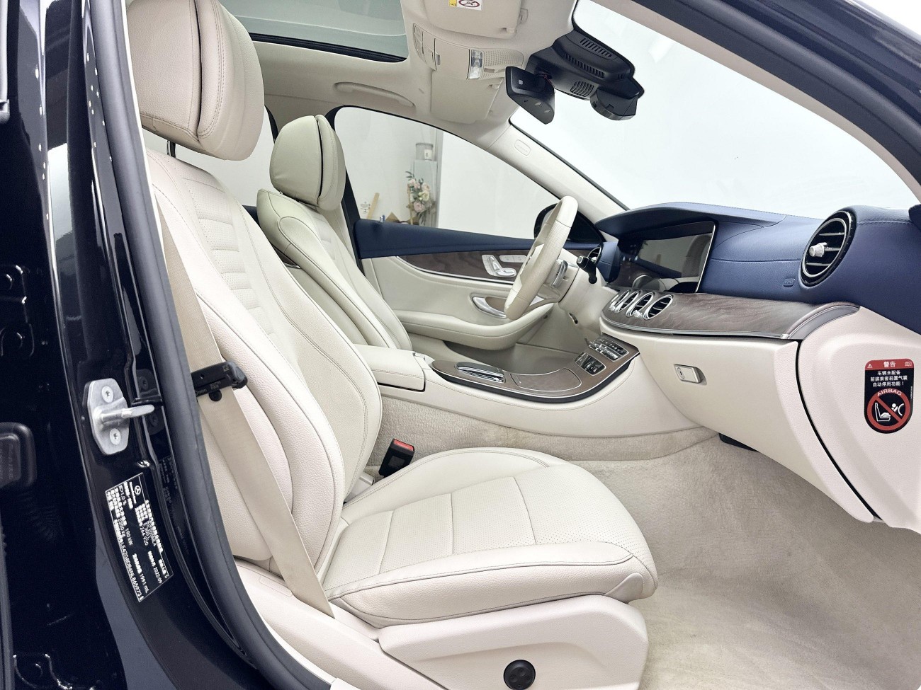 Mercedes-Benz E 300 L 2022