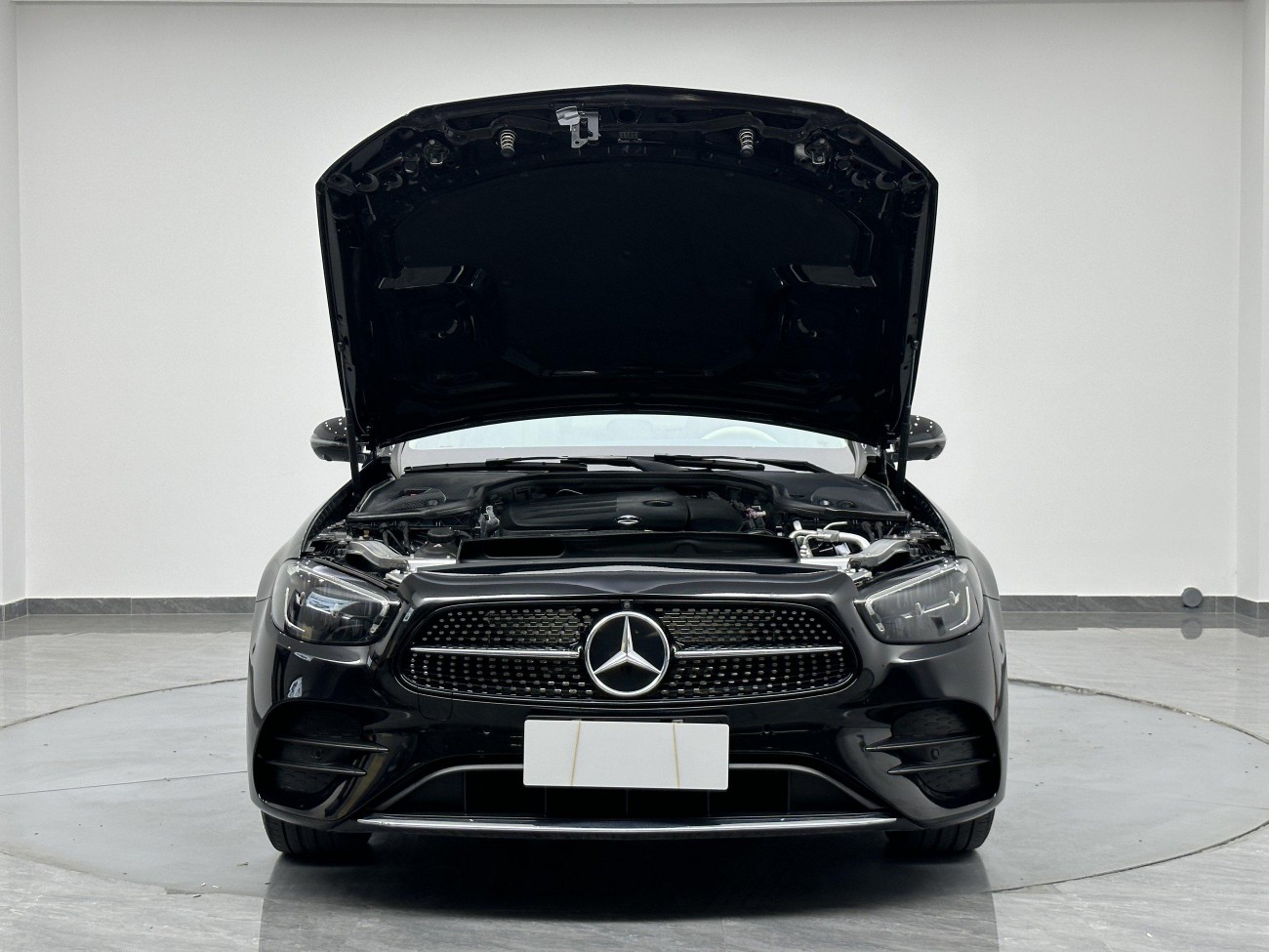 Mercedes-Benz E 300 L 2022