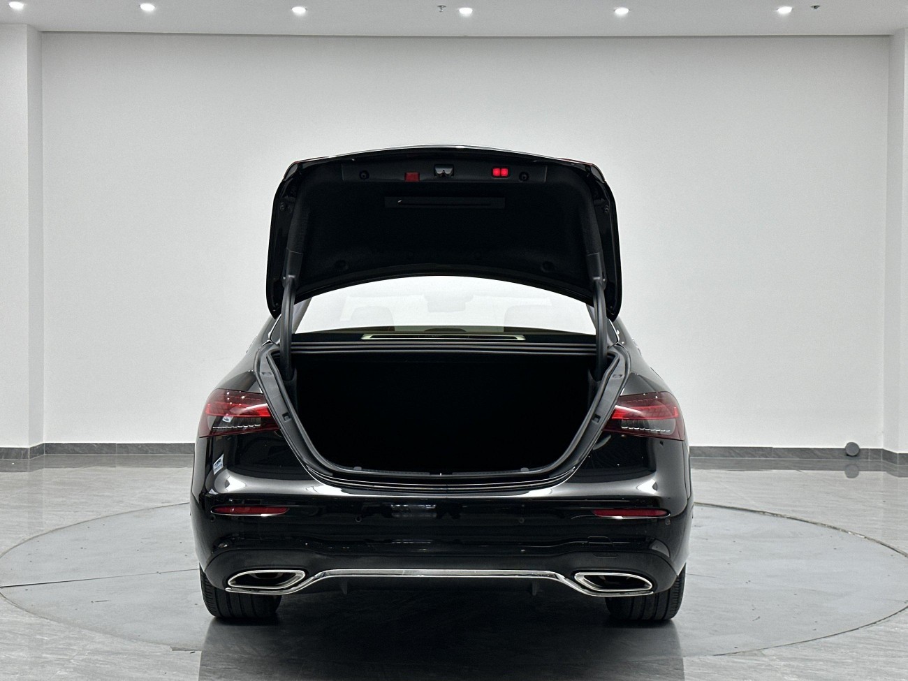 Mercedes-Benz E 300 L 2022