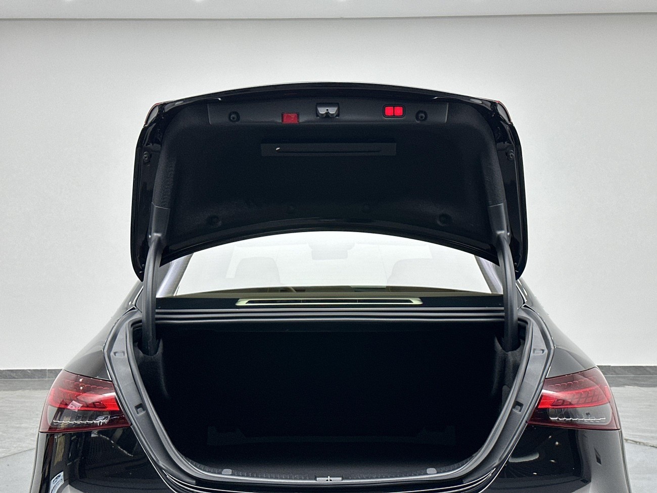 Mercedes-Benz E 300 L 2022