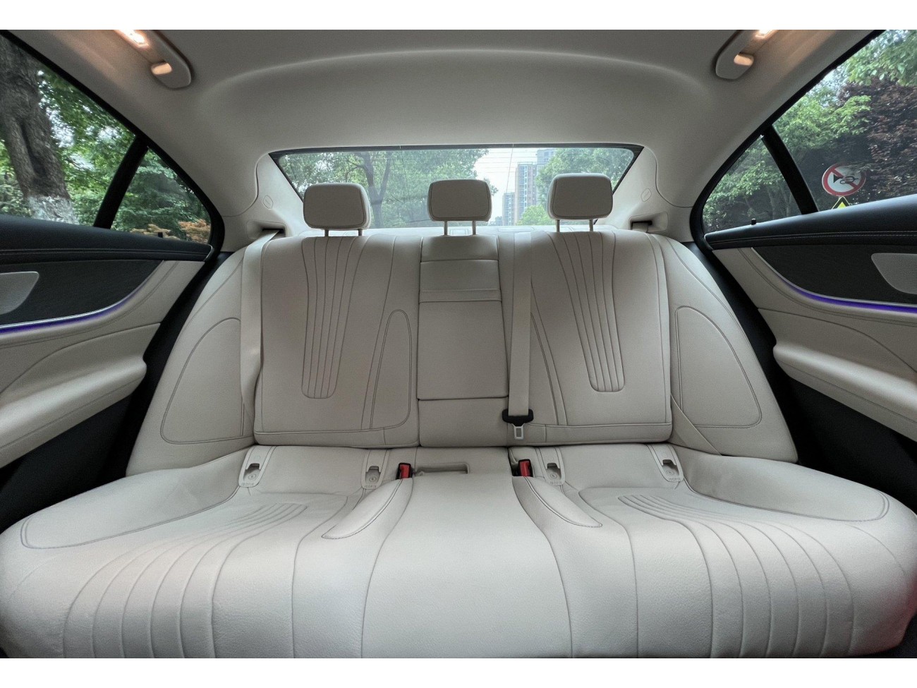 Mercedes-Benz CLS 300 2023