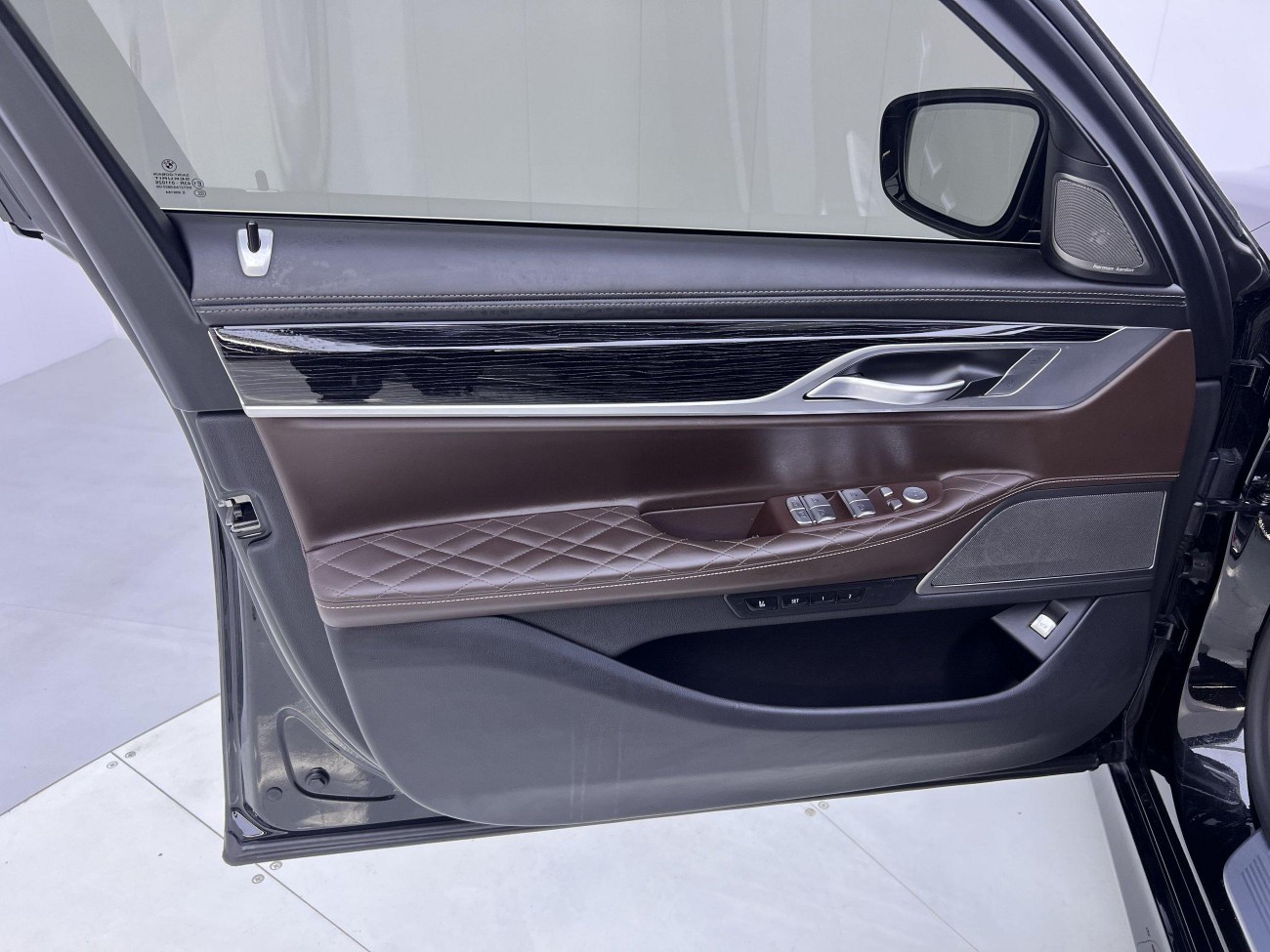 BMW 740Li 2021