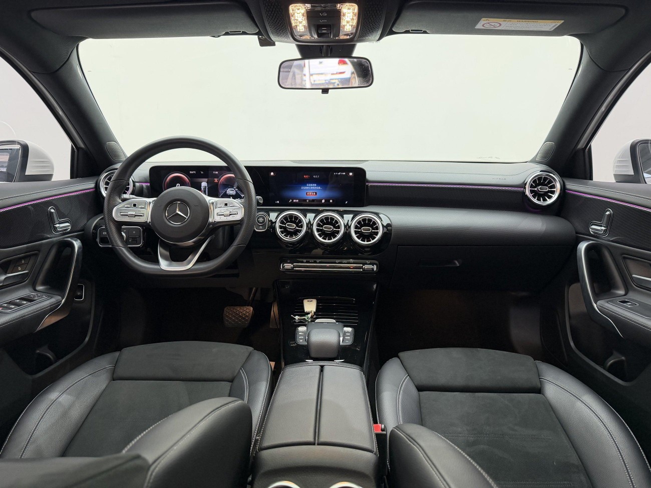 Mercedes-Benz A 200 L 2021