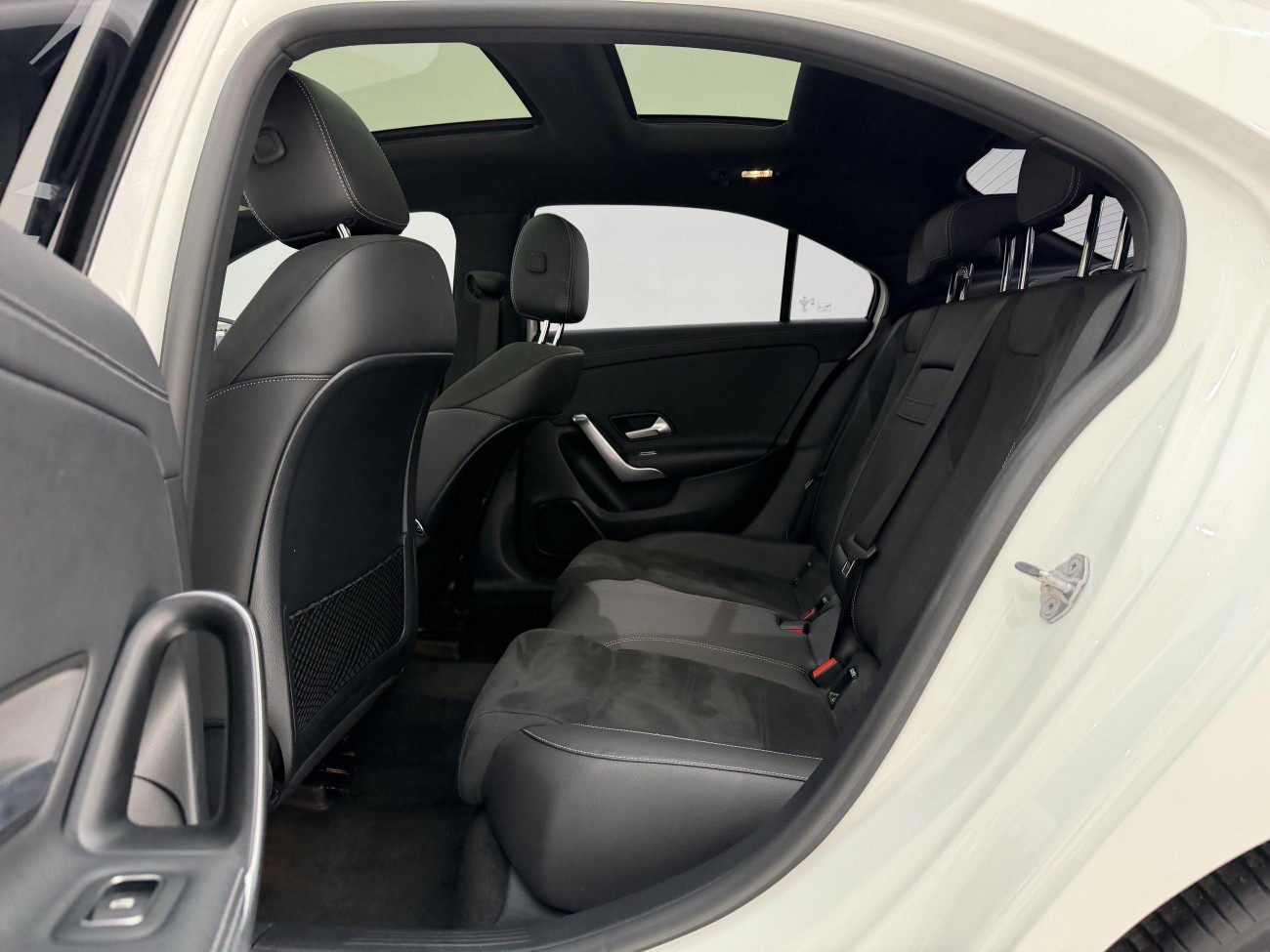 Mercedes-Benz A 200 L 2021
