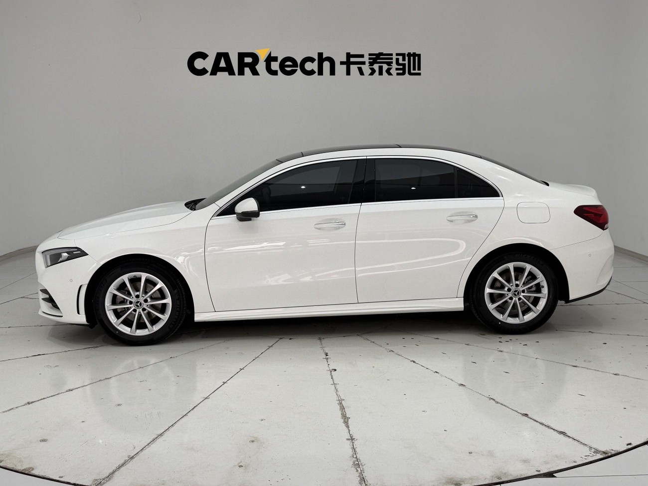 Mercedes-Benz A 200 L 2021
